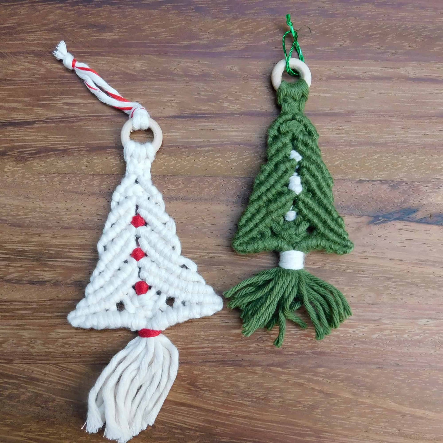 Adorno árbol navideño macramé