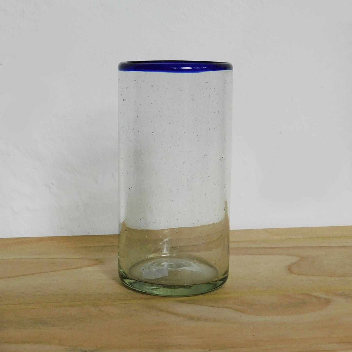 Vaso liso orilla azul