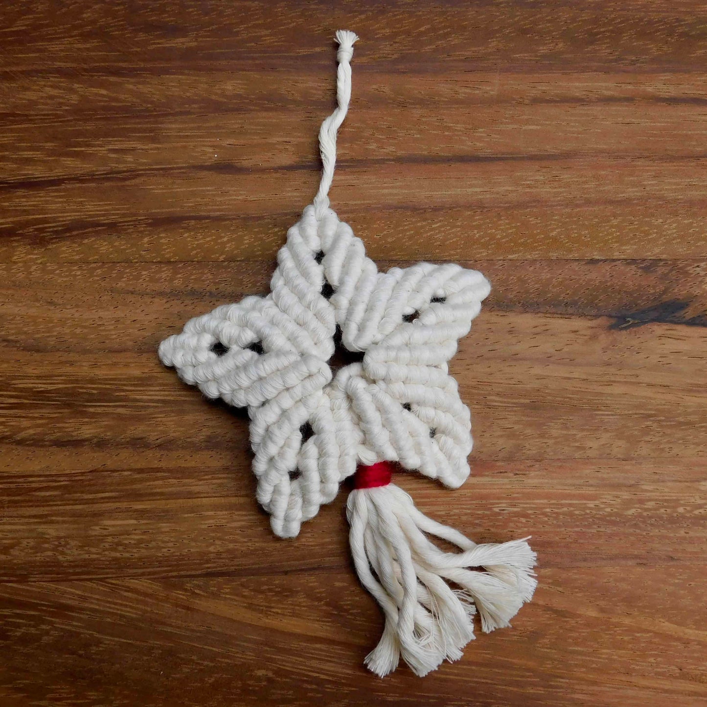 Adorno estrella macramé
