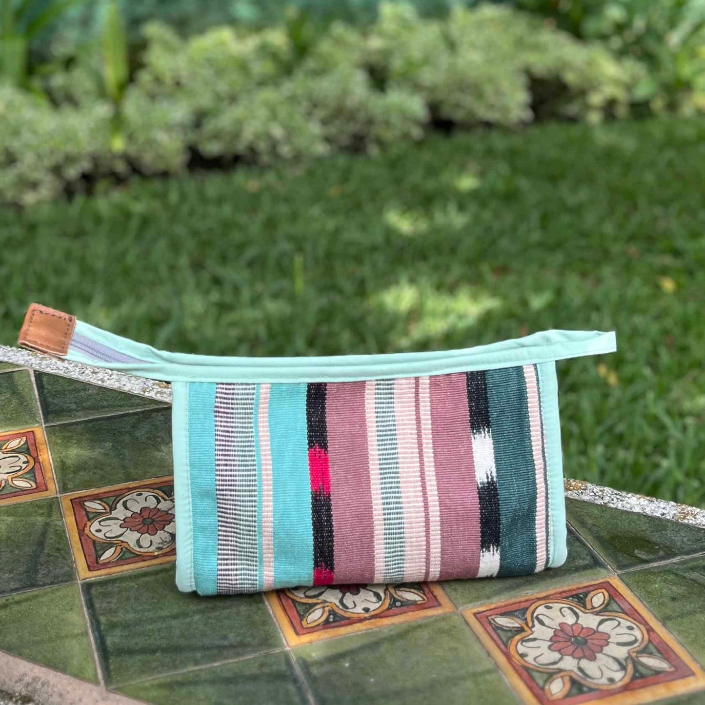 Cosmetiquera larga - Colección Raíces a Rayas