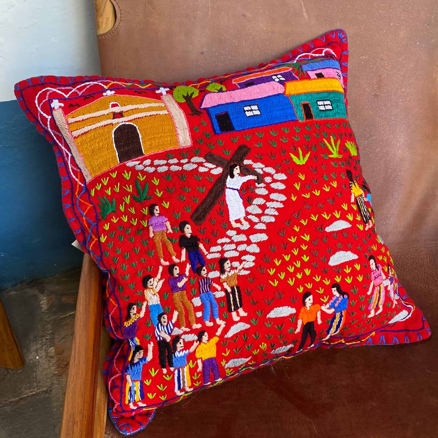 Cojín bordado de Semana Santa