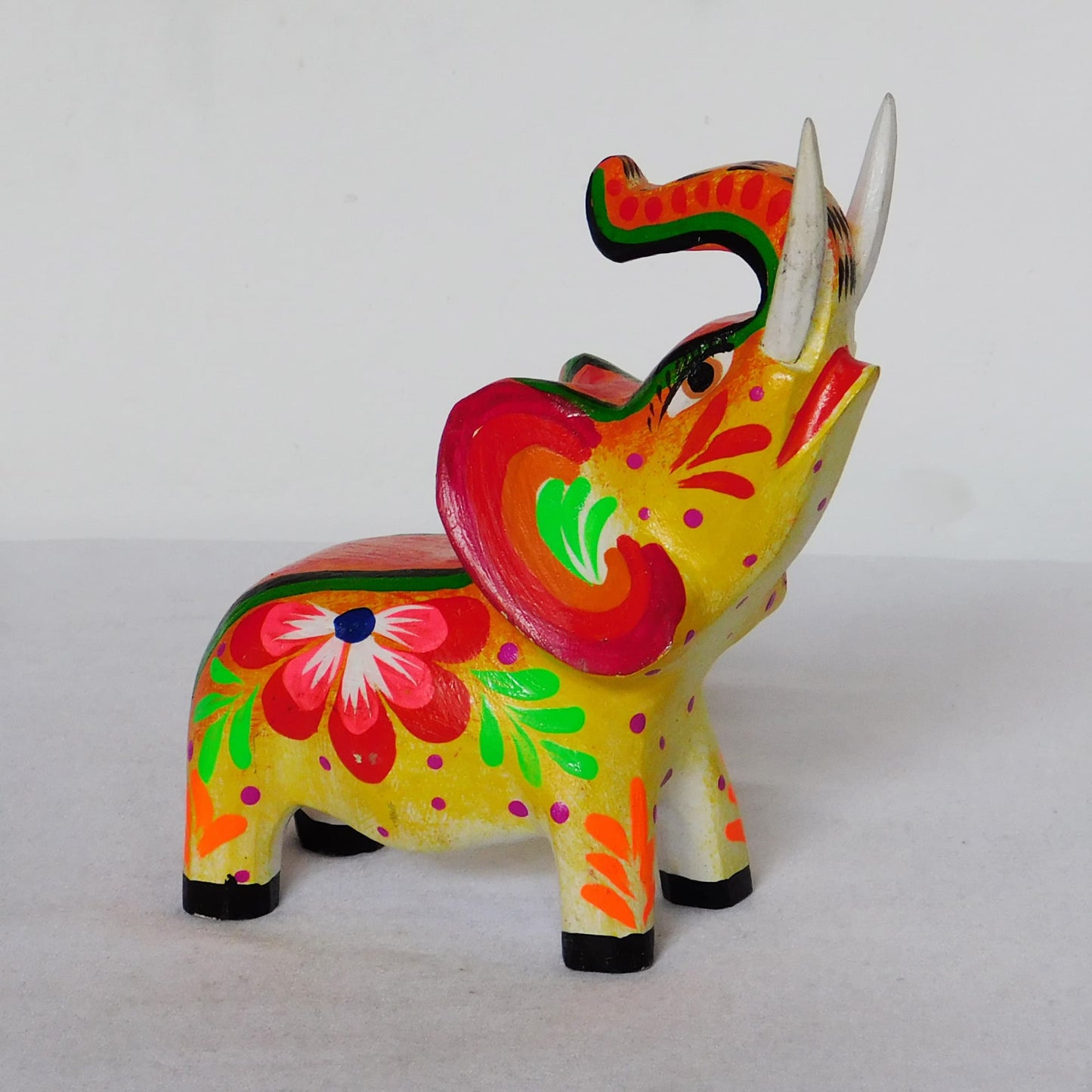 Figura decorativa elefante - colores variados