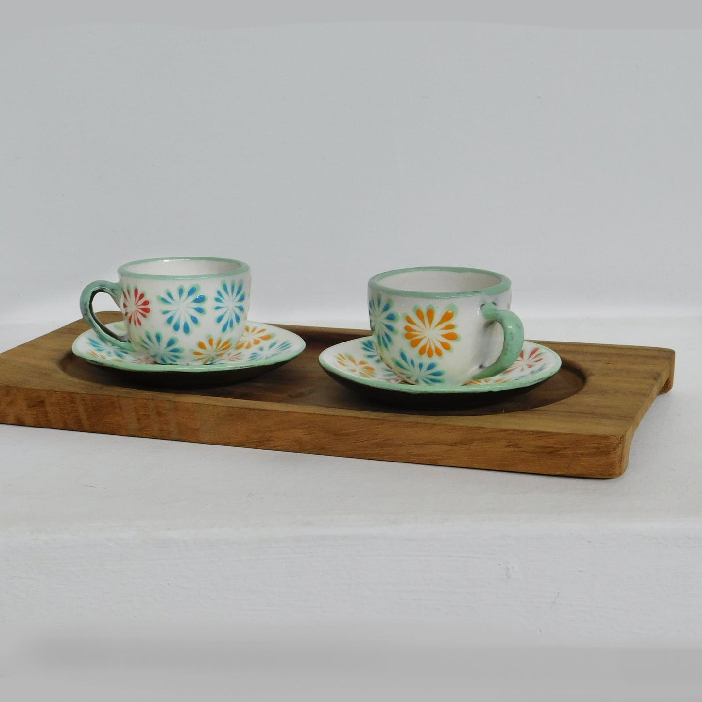Set taza y plato para té - diseño flores verdes