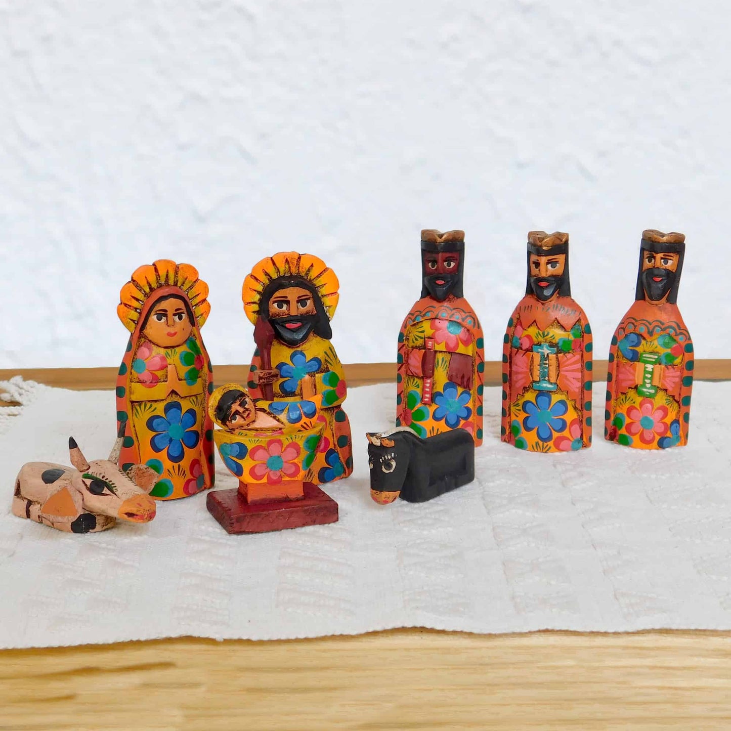 Nacimiento pequeño colores variados