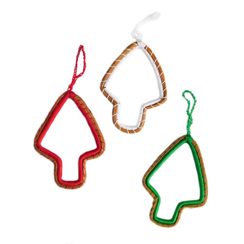 Adornos de pino variedad