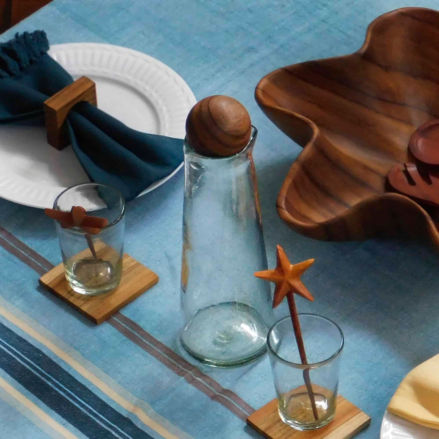 Jarra para agua con tapa de madera