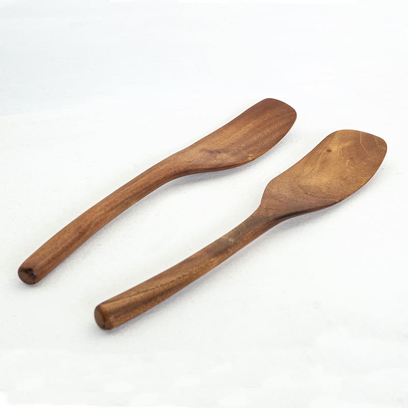 juego de cucharas para ensalada hechas de madera