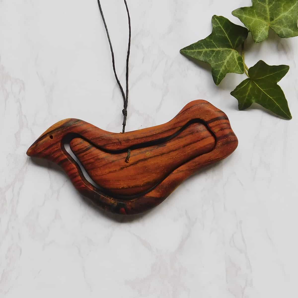 Adornos de madera variedad