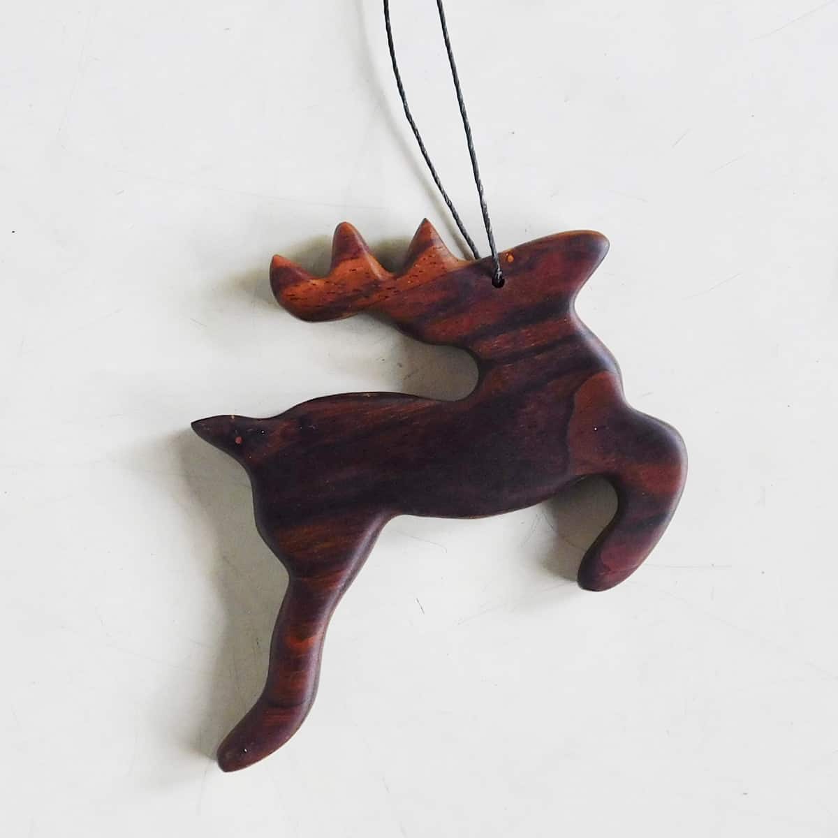 Adornos de madera variedad