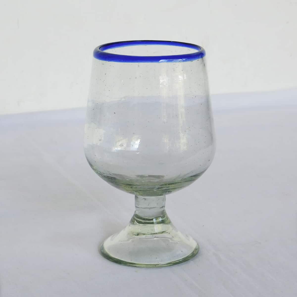 Copa mediana con base corta