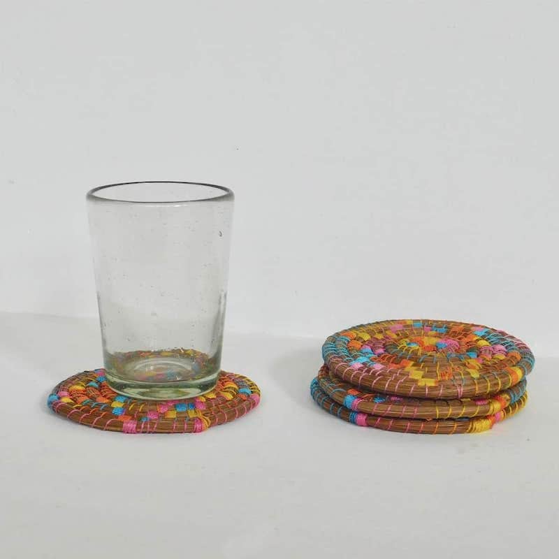 posavasos hechos a mano por artesanos guatemalatecos