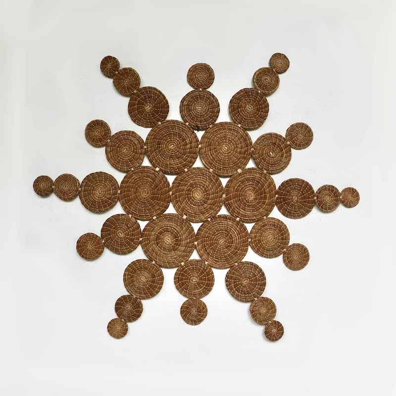 sol decorativo para la pared hecho artesanalmente