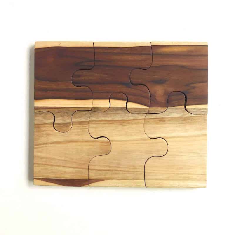 rompecabezas de seis piezas que se puede utilizar como posavasos individuales