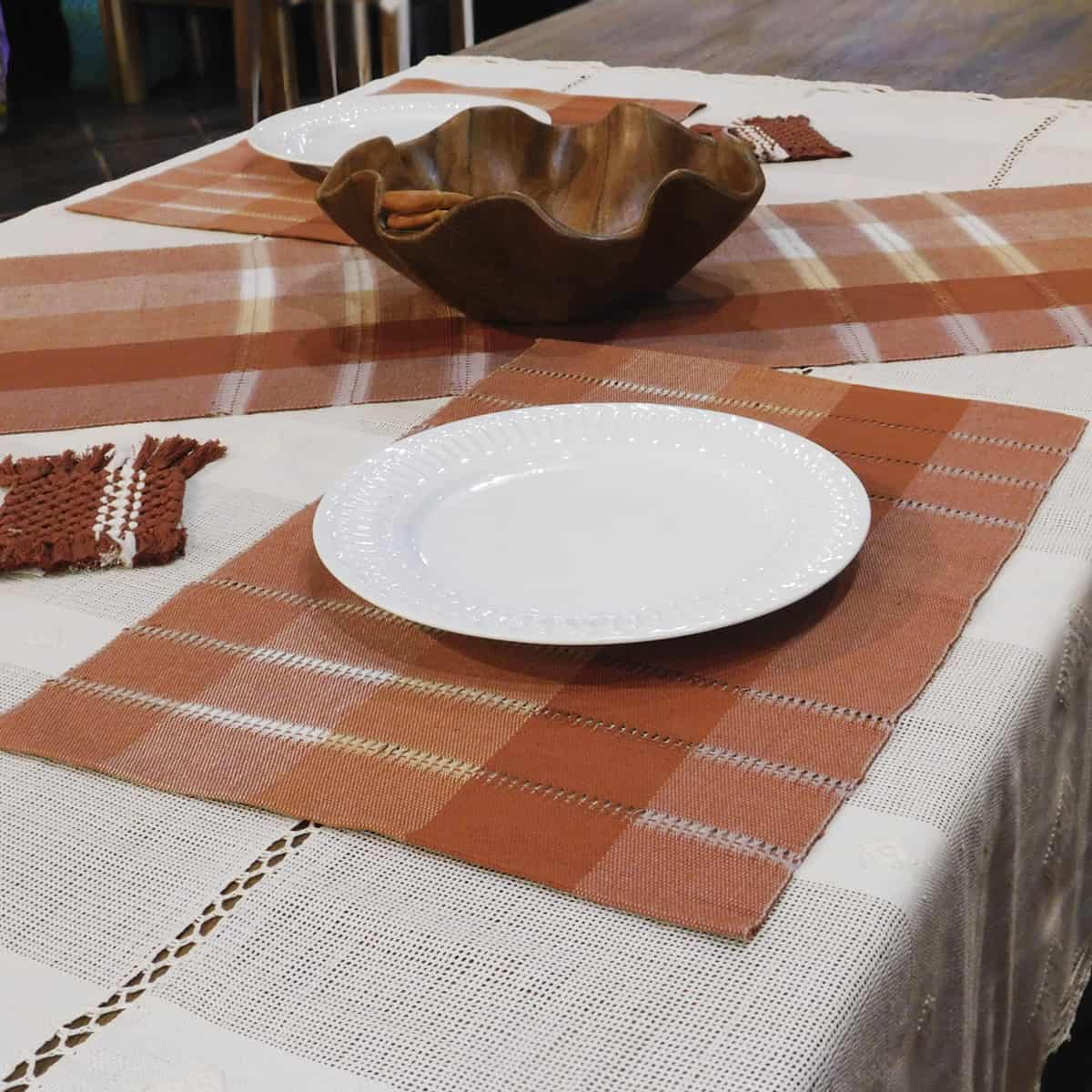 Individual tonos tierra en el atardecer