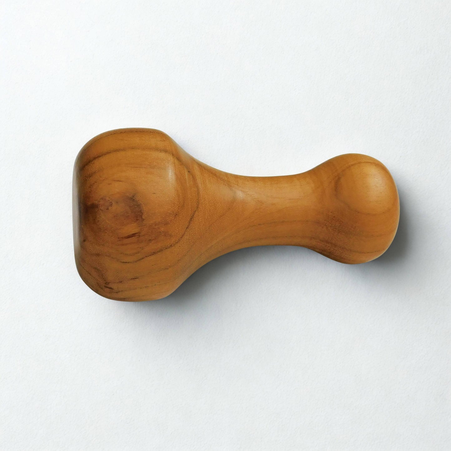 Machacador pequeño de madera teca