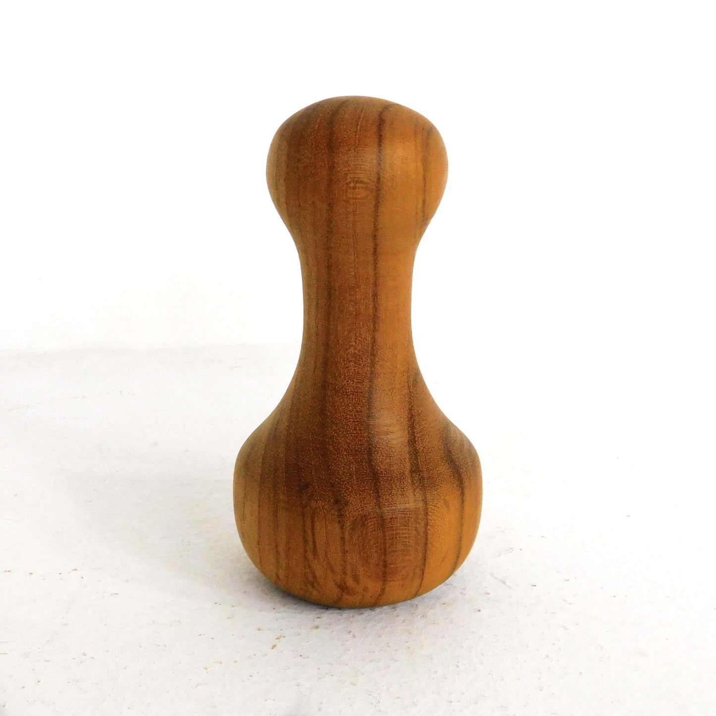 Machacador pequeño de madera teca