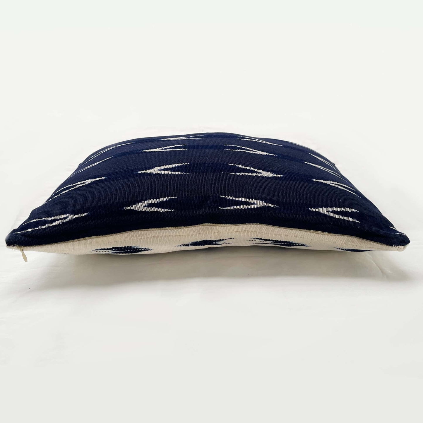 Funda para cojín lumbares azul estilo ikat