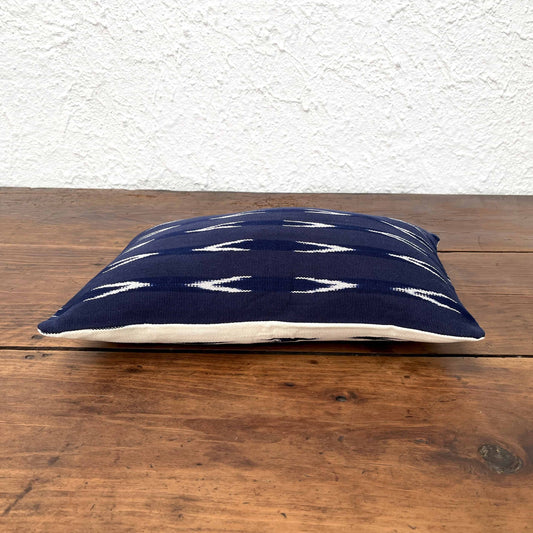 Funda para cojín lumbares azul estilo ikat