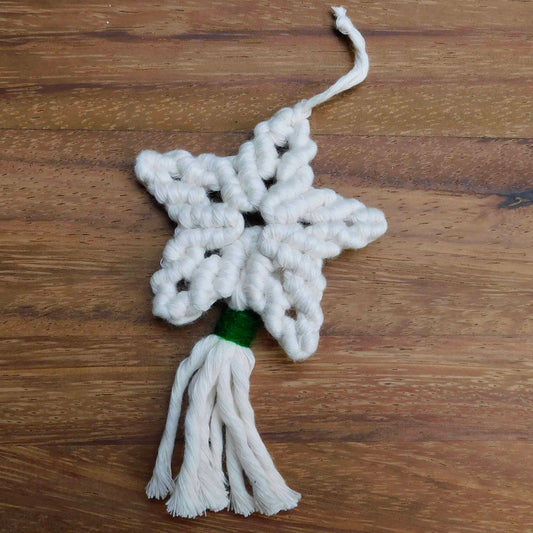 Adorno estrella macramé