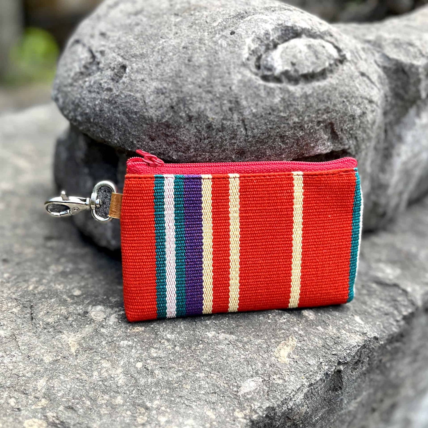 Colección Bolsas y Accesorios Rojo Desierto