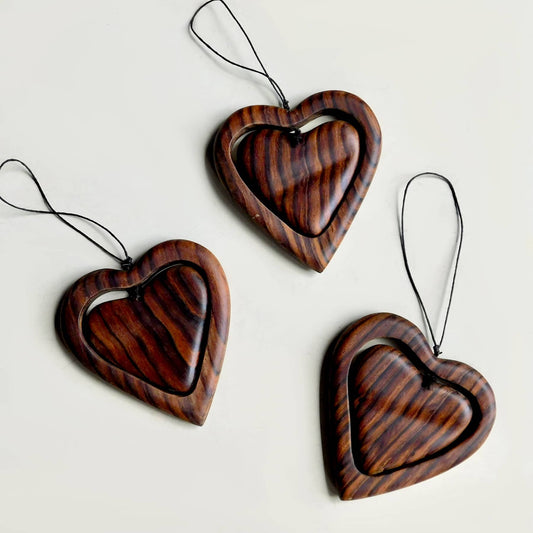 Adornos de madera variedad