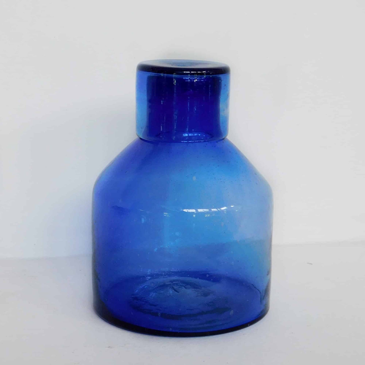 Botellones azules para agua