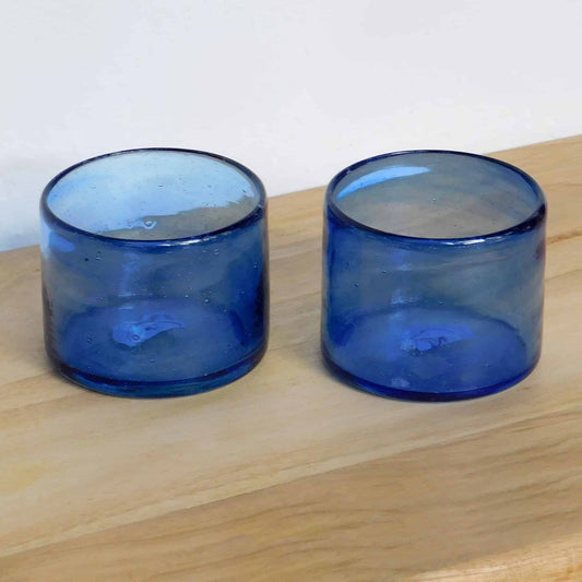 Vaso azul para agua