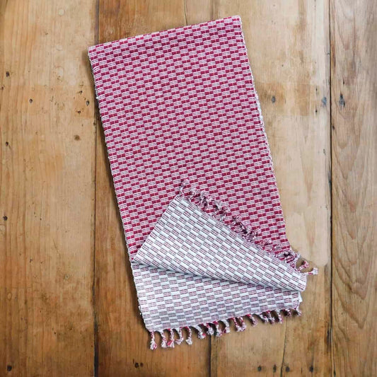 Camino de mesa Panalito - corinto / crudo reversible