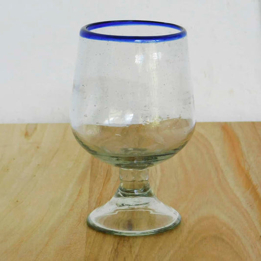 Copa mediana con base corta