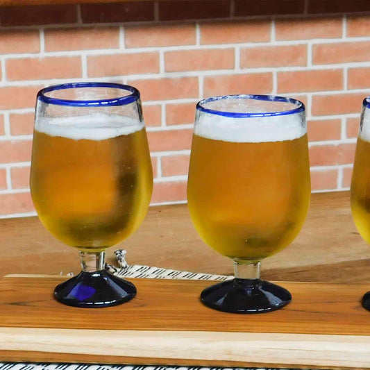 Copa grande con tallo corto