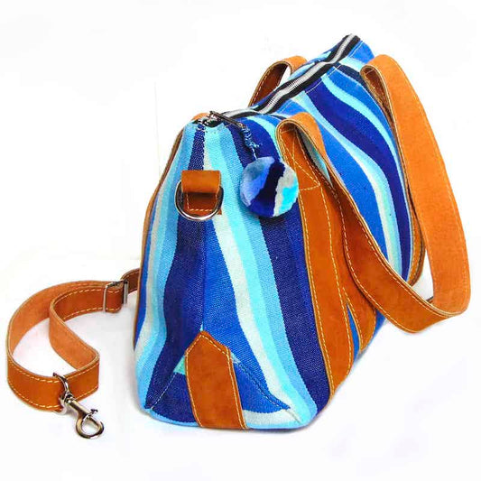 bolso de viaje artesanal hecho en guatemala