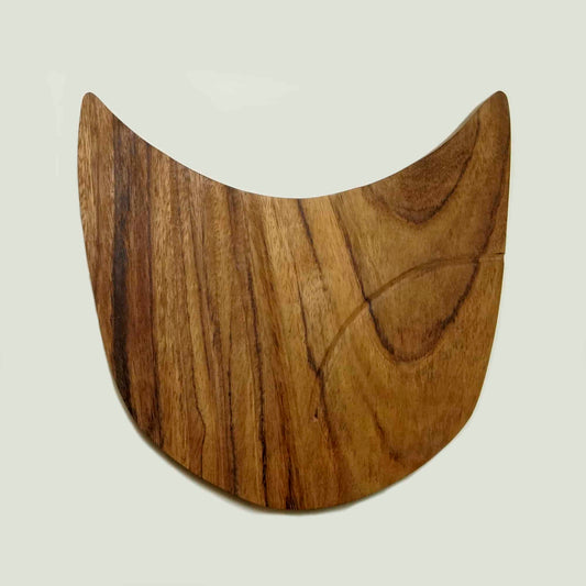 tabla de madera conacaste hecha a mano por artesanos guatemaltecos 